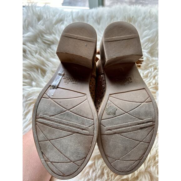 Justice Girls Size 1 Tan Peep-Toe Bootie Sandals – Tassel Back - Picture 5 of 5